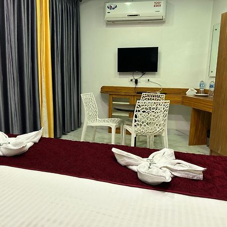 The Elite Beachview Pondicherry Exterior photo