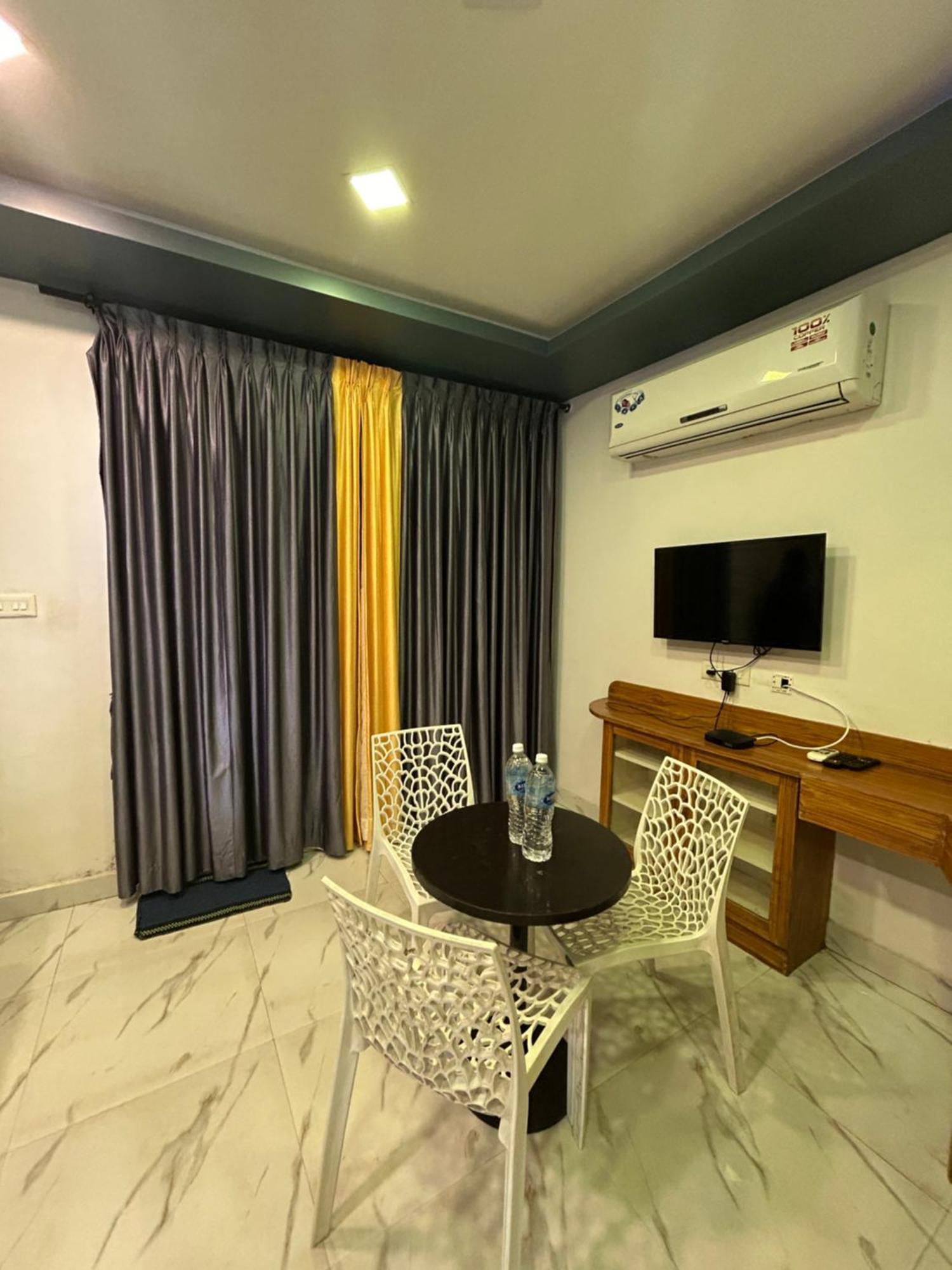 The Elite Beachview Pondicherry Exterior photo