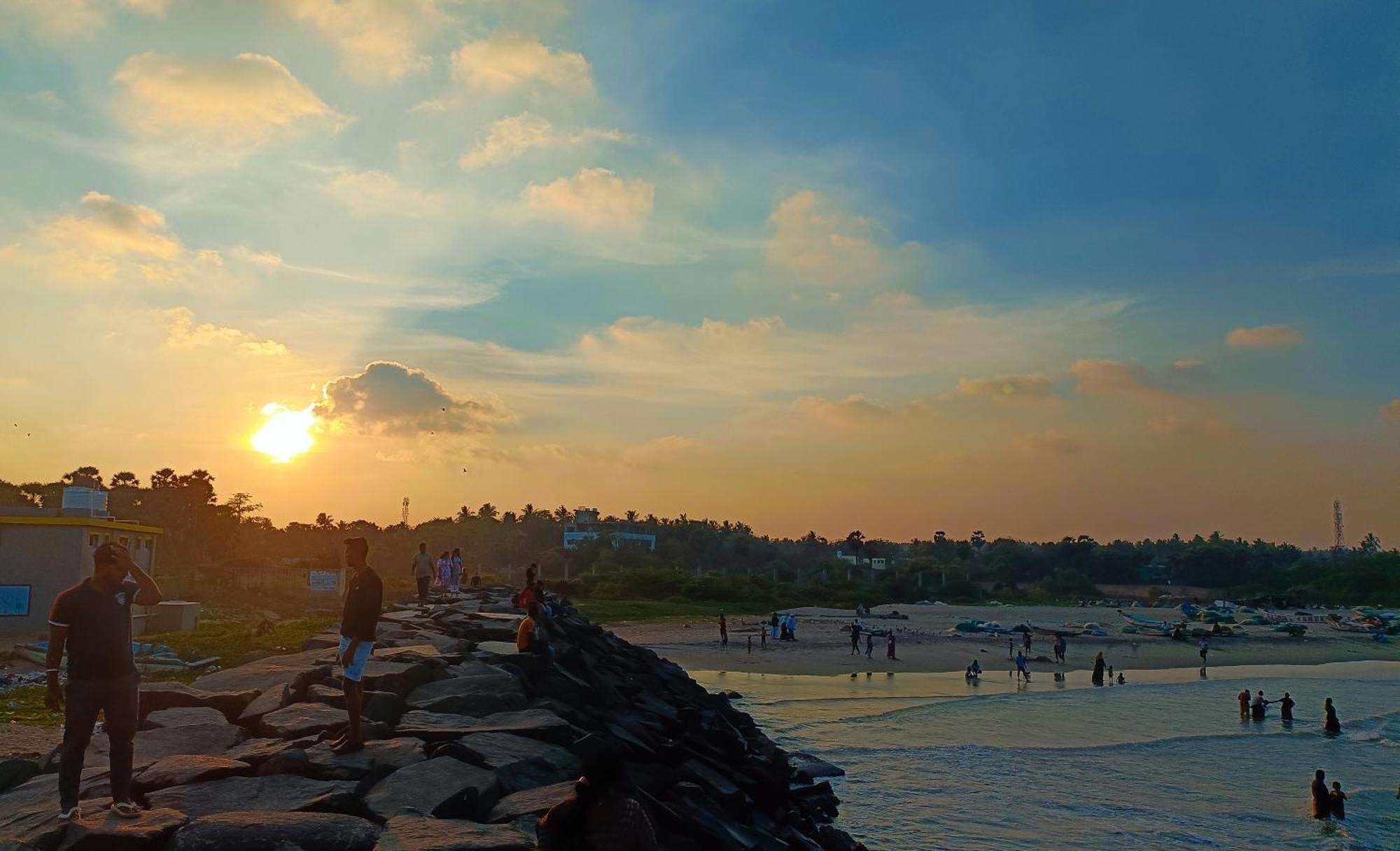 The Elite Beachview Pondicherry Exterior photo